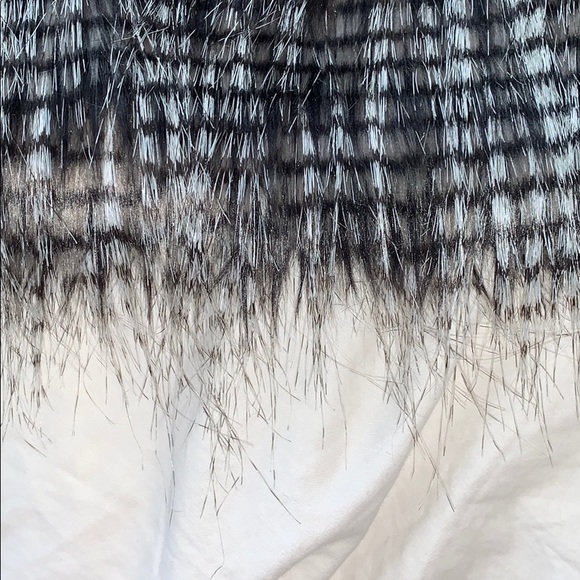 Luxury faux fur vest xs-s - Picture 3 of 4